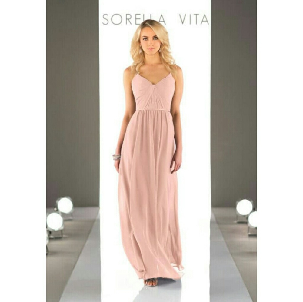 Sorella Vita 8746 gown in Blush, NWT, never opened